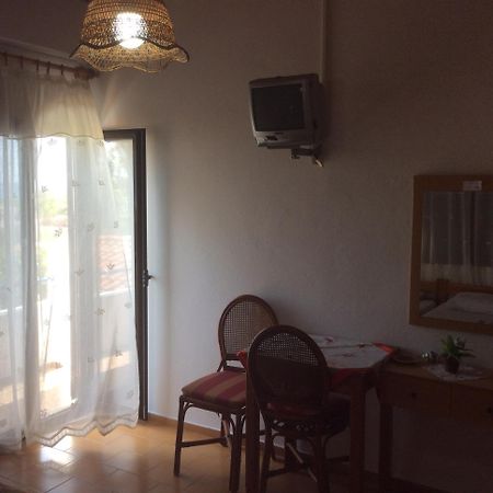 Artemis Rooms Sfakia Buitenkant foto